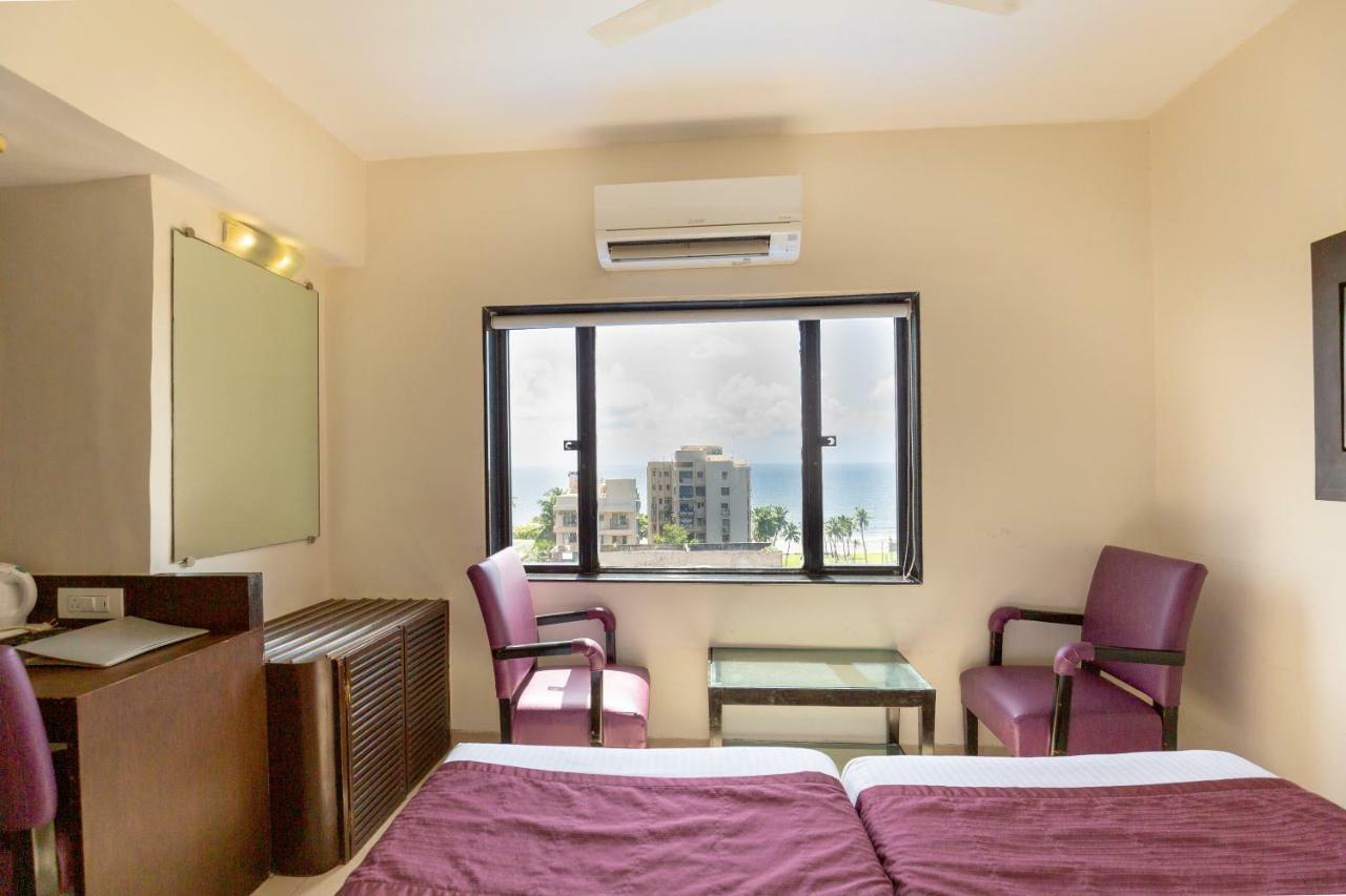Sukh Hotel Mumbai Exterior foto