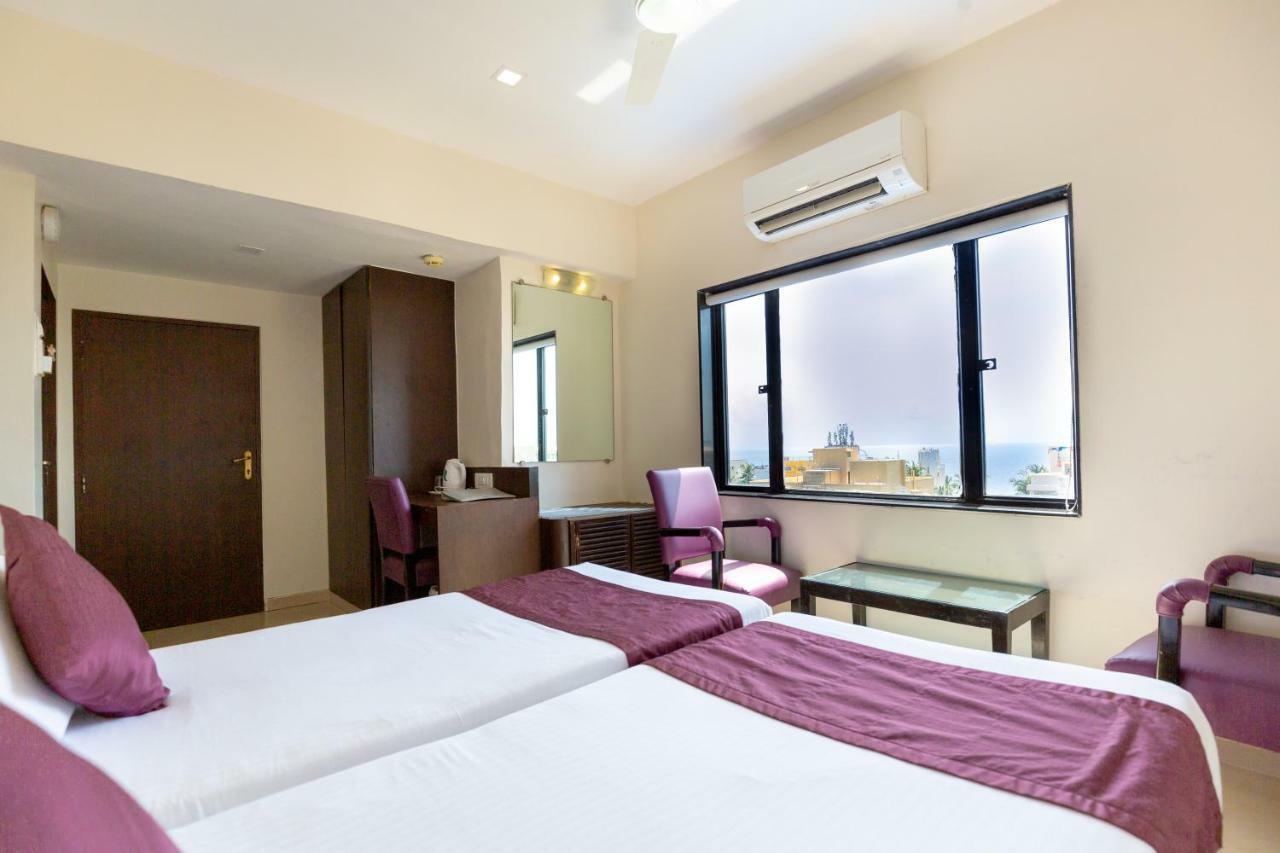 Sukh Hotel Mumbai Exterior foto